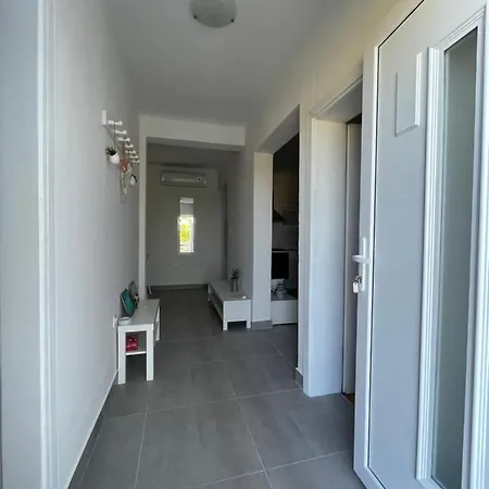 Apartmani Fulir Vrsi Exterior photo