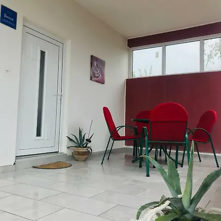 Apartmani Fulir Vrsi Exterior photo